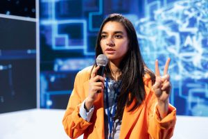 Tobulas renginys – atsitiktinumas ar meistriškumo rezultatas? Renginio vedėjas Vilniuje veda šventę.